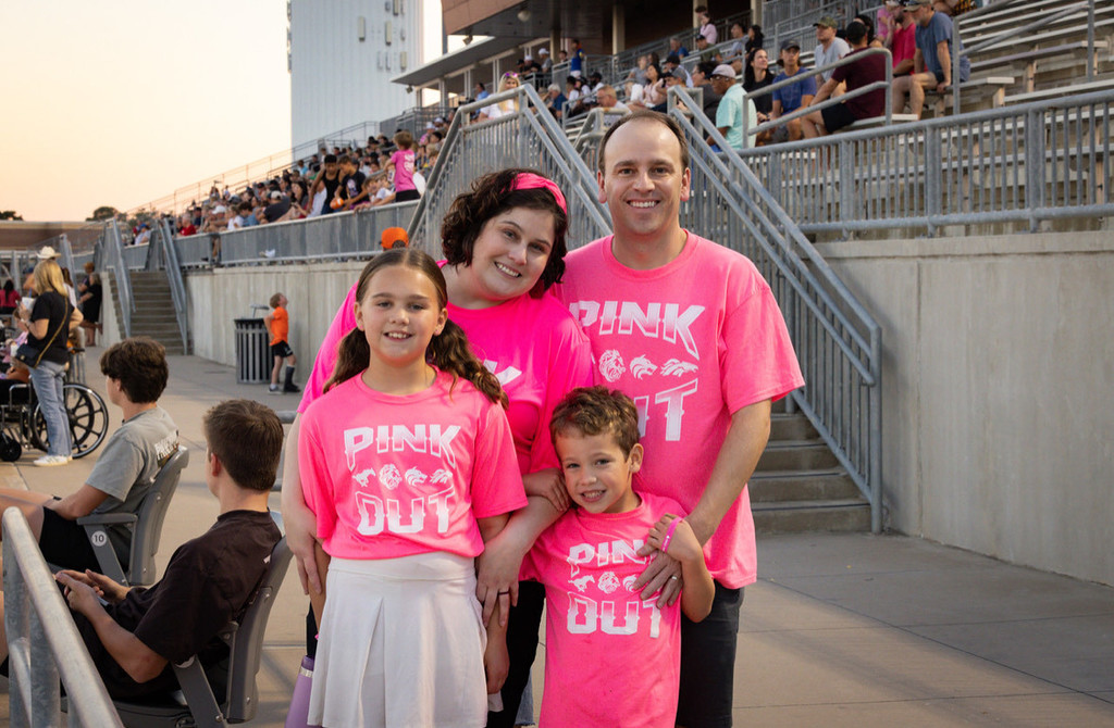 CTMS rallies for Simmons Strong