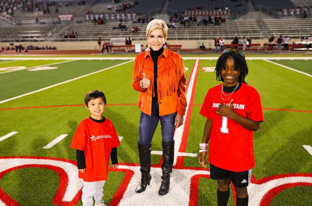 Junior Captains deliver ball