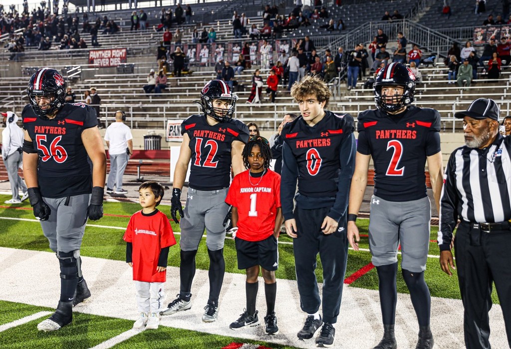 Junior Captains deliver ball