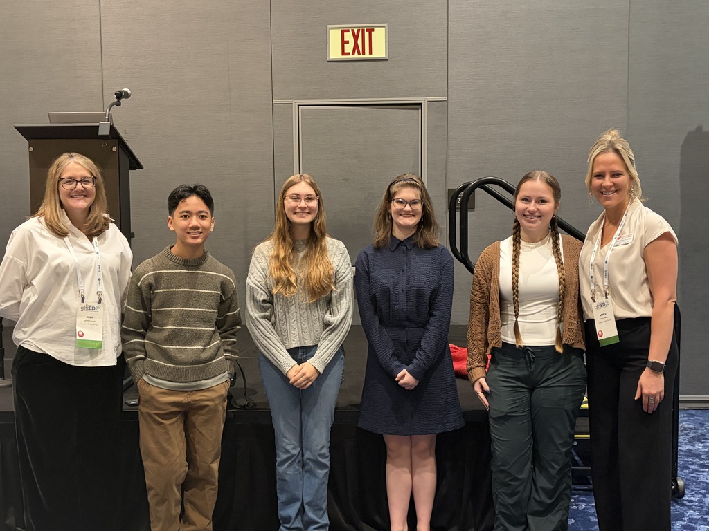 GCISD Aspire presents at statewide gifted conference.