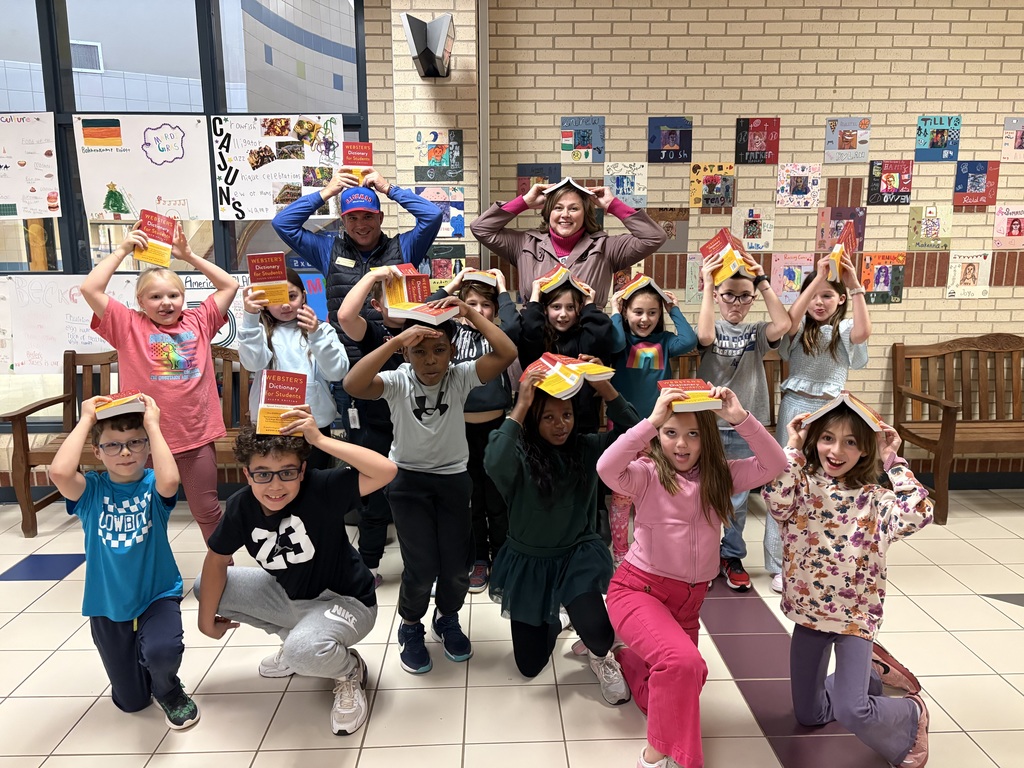 Rotary Clubs present dictionaries