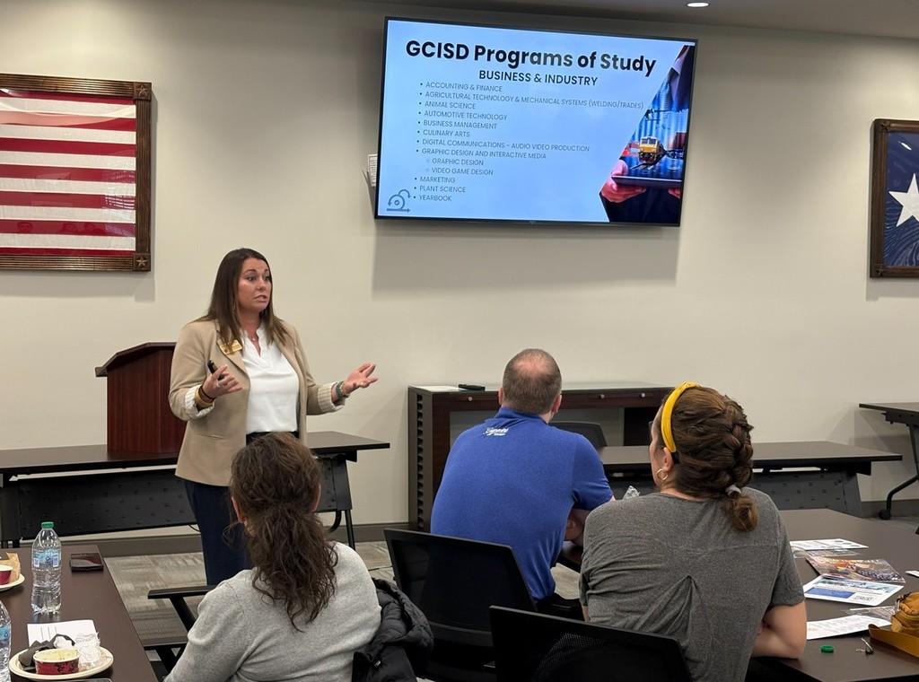 CTE students at Grapevine Young Professionals