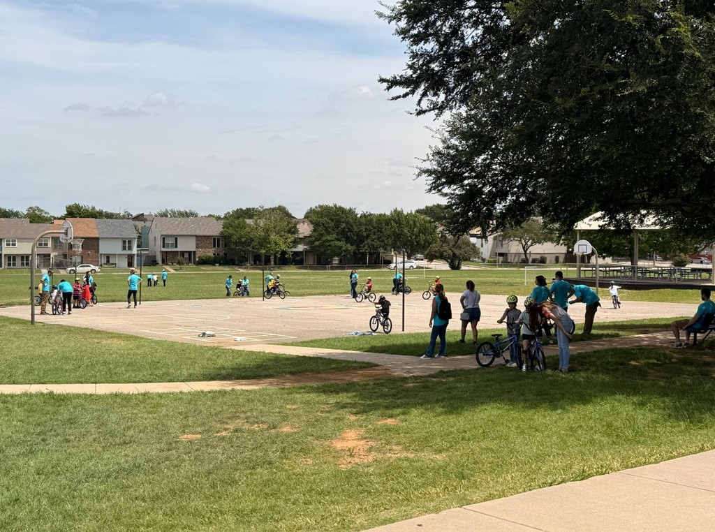 DES second graders receive bicycles thanks to Wishes for Wheels and Charles Schwab