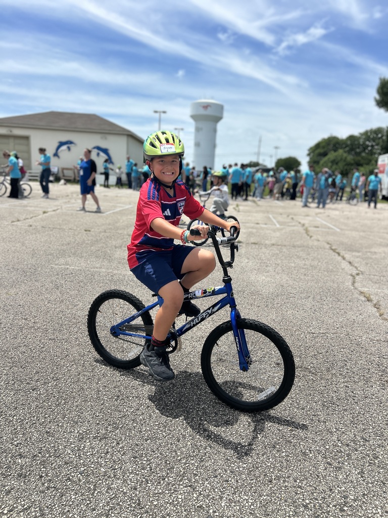 DES second graders receive bicycles thanks to Wishes for Wheels and Charles Schwab
