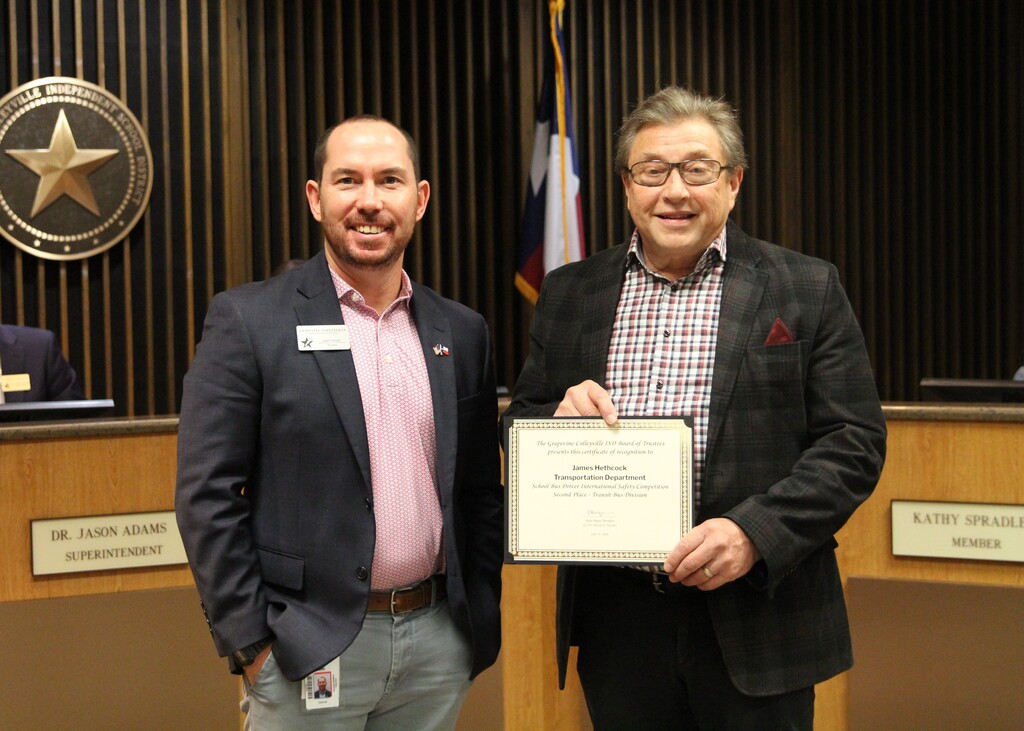 Bus driver receives award from the School Board