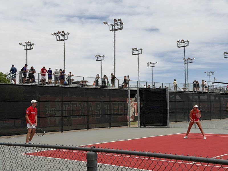 GHS Mixed doubled team playing at regionals