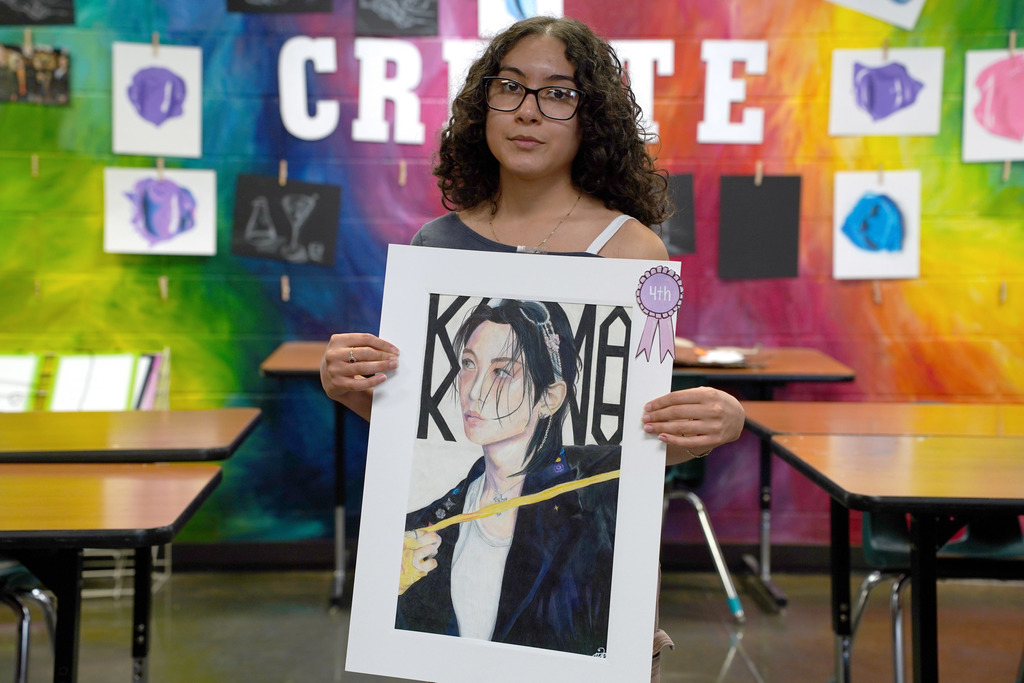 Gravette High School Art Contest Winners