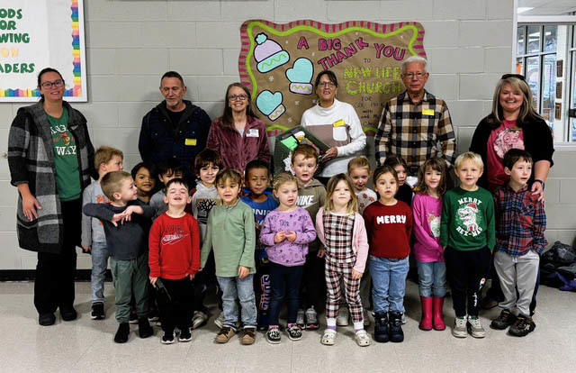 Pre-K Mittens and Hat Gifts