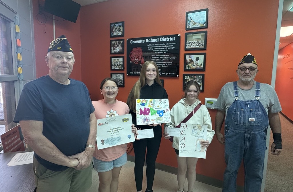 hree Gravette fifth graders are advancing to the state-level competition after winning the Gravette American Legion Post 25 Drug Free Poster Contest.