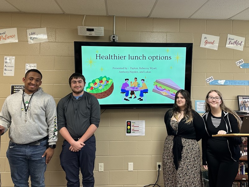 GHS Juniors Presenting Ideas