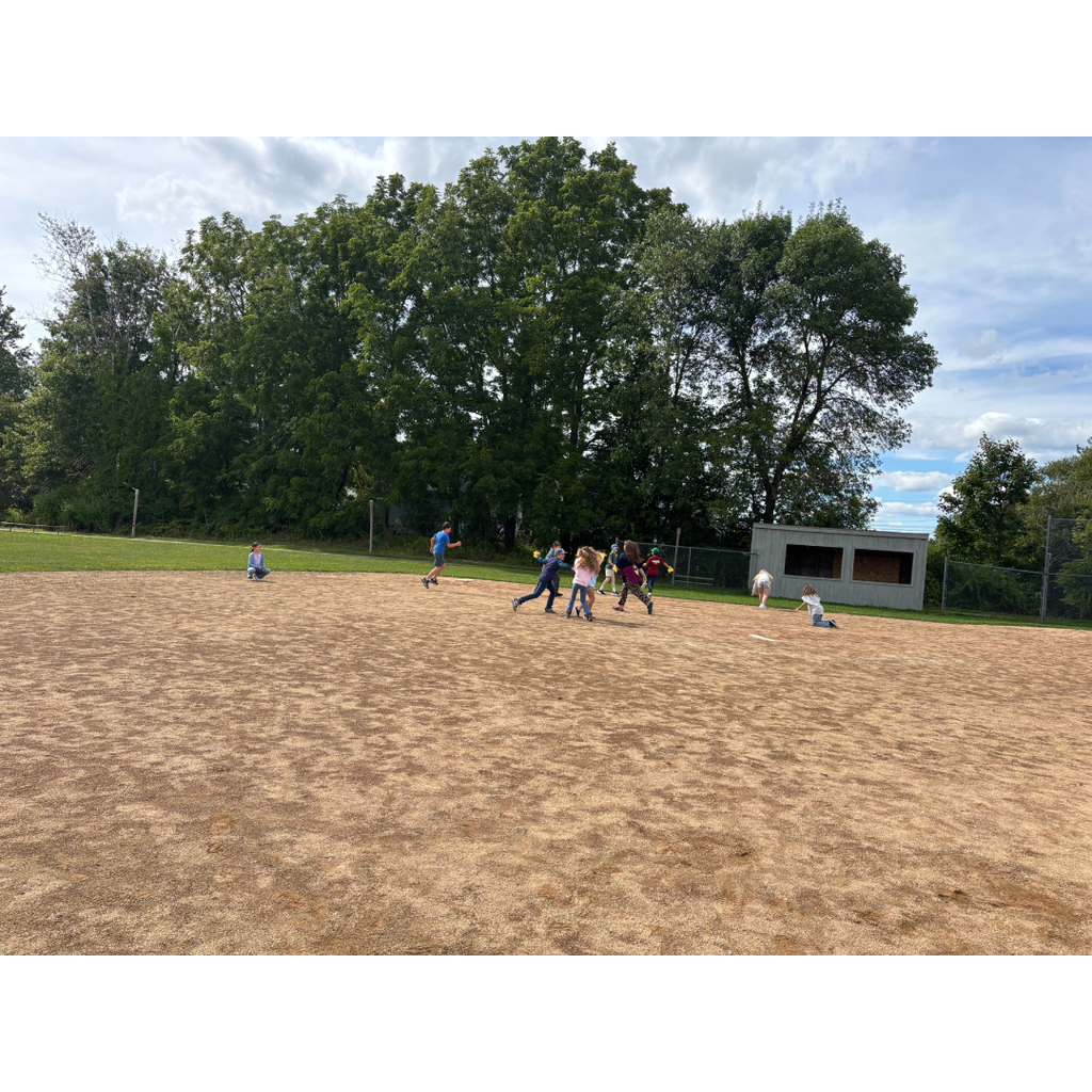 5th grade science kicked off the Energy Transfer unit by playing “Got Energy?” Students explored how energy moves from the sun to plants and animals in a food chain!