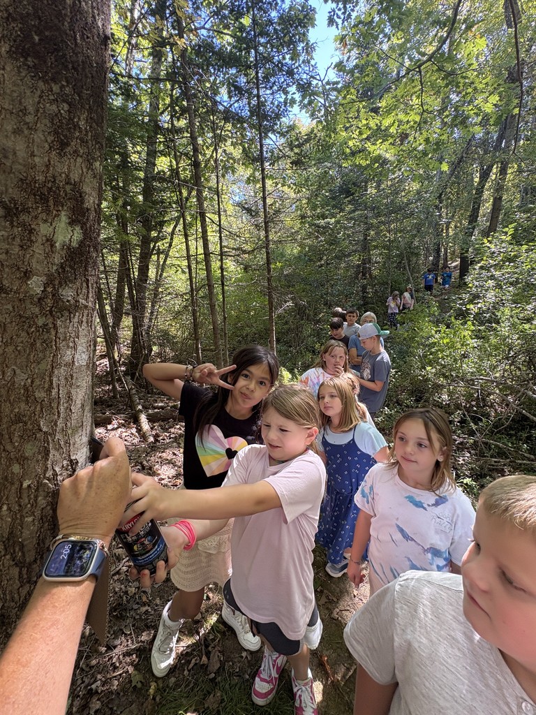 4th and 7th graders are working hard on GSB’s trail system.
