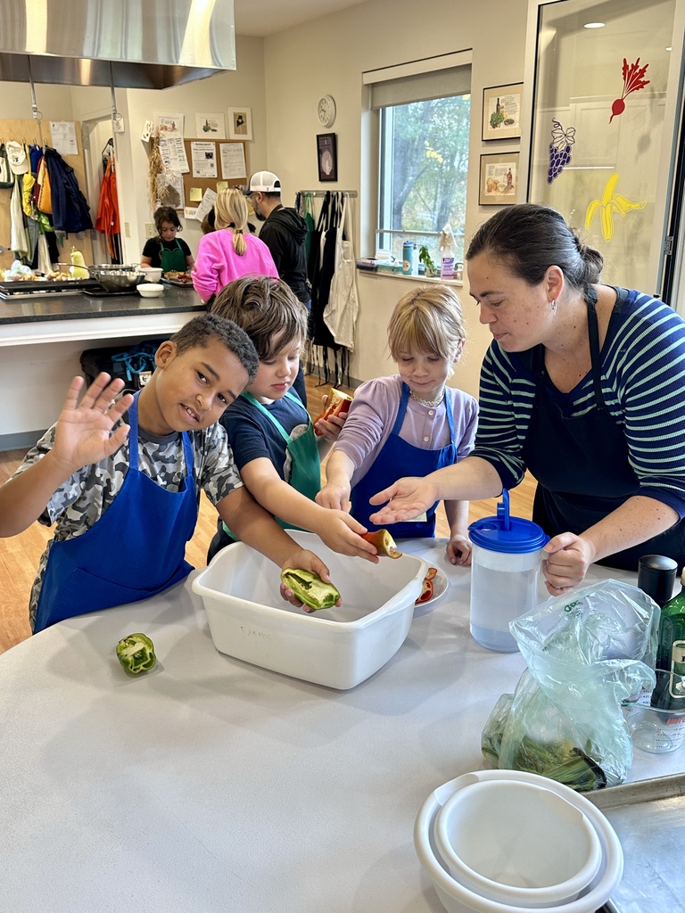 Mrs. Flewelling’s 2nd graders enjoying FARMS Kitchen at the Y!