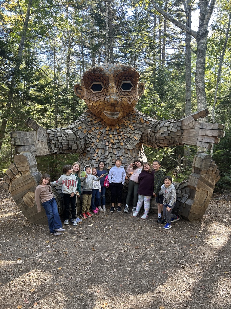 Mrs. Michaud's class had a beautiful day to explore the Botanical Gardens. They found all the trolls, created fairy houses, played in the children's garden, and of course saw beautiful flowers!