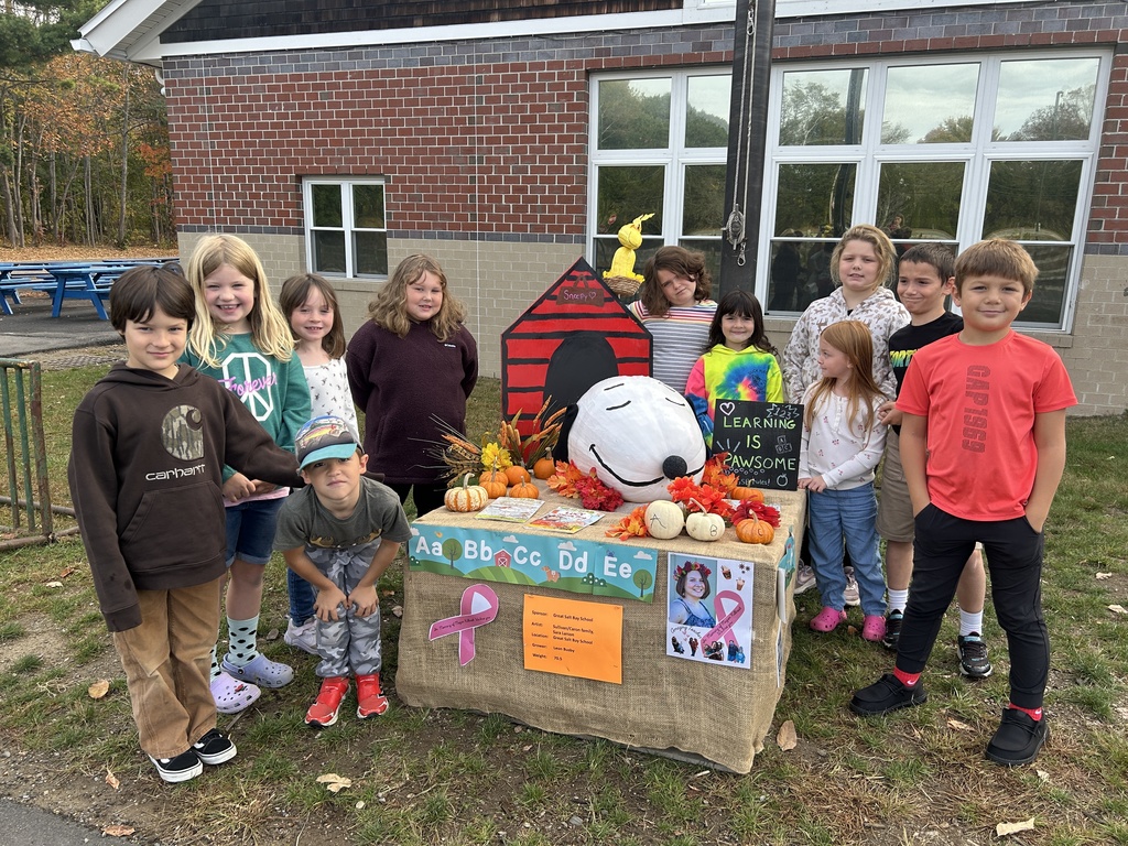 Mrs. Michaud's class checked out the Pumpkinfest pumpkin in front of GSB. They thought it was pretty cool that it was grown by a family in their class!