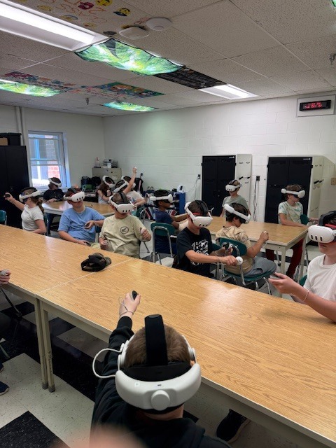 7th graders dive into a cell to interact with organelles in VR