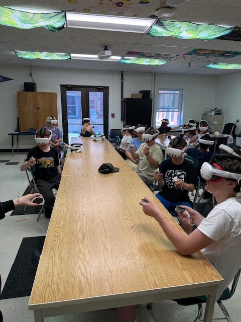 7th graders dive into a cell to interact with organelles in VR
