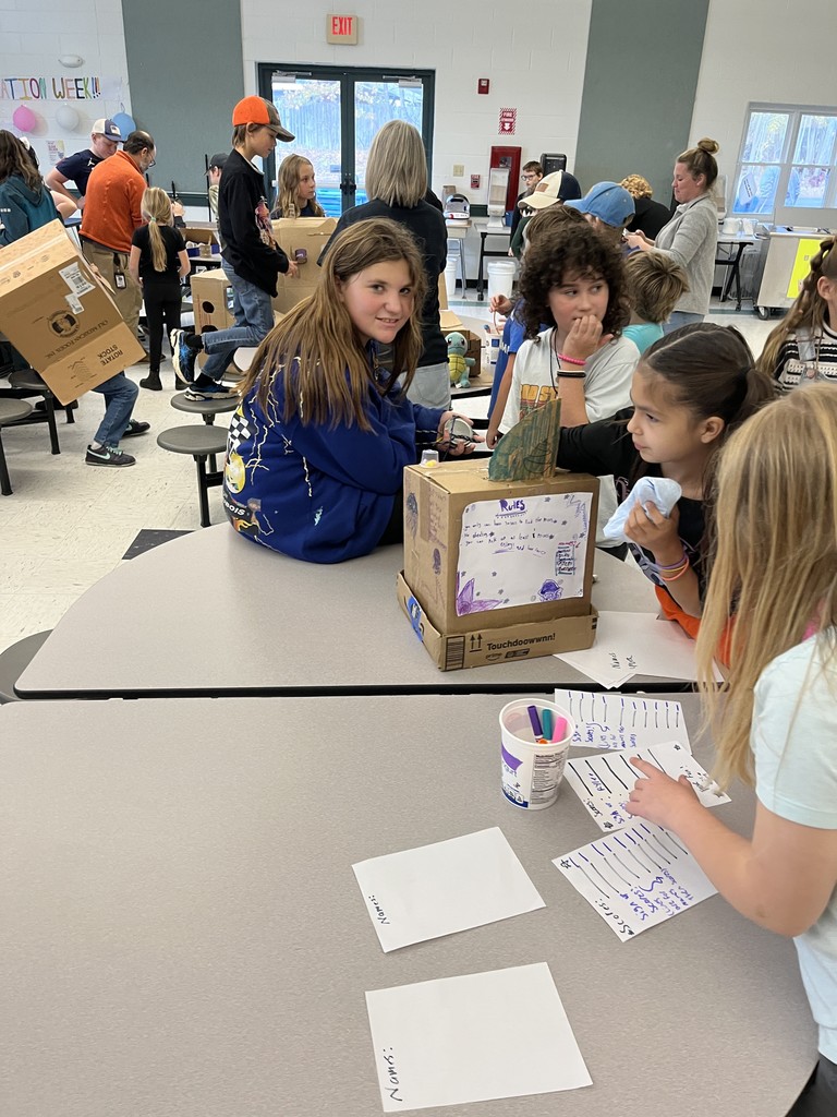 Cardboard Artcade Fun at GSB!