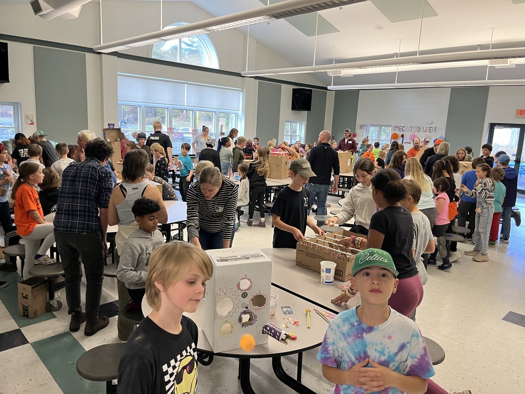 Cardboard Artcade Fun at GSB!
