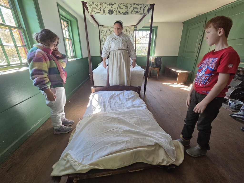 Third graders went to Fort Western to learn about life during the colonial period.