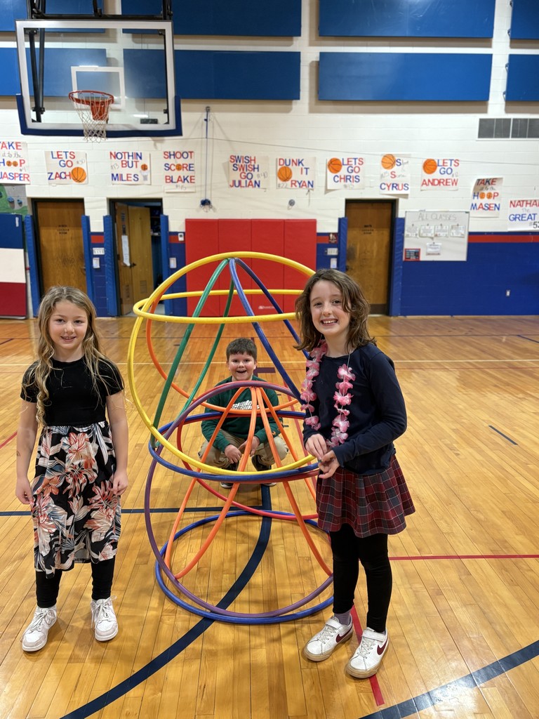 2nd grades Ida, Lily and Aiden built the first two story Hula Hut of the school year! Wahoooo! 