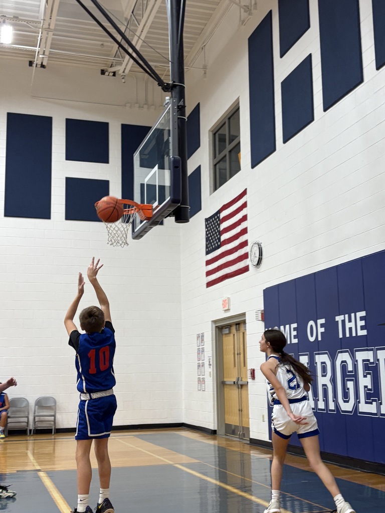 Over the weekend all three of GSB's basketball teams picked up wins!