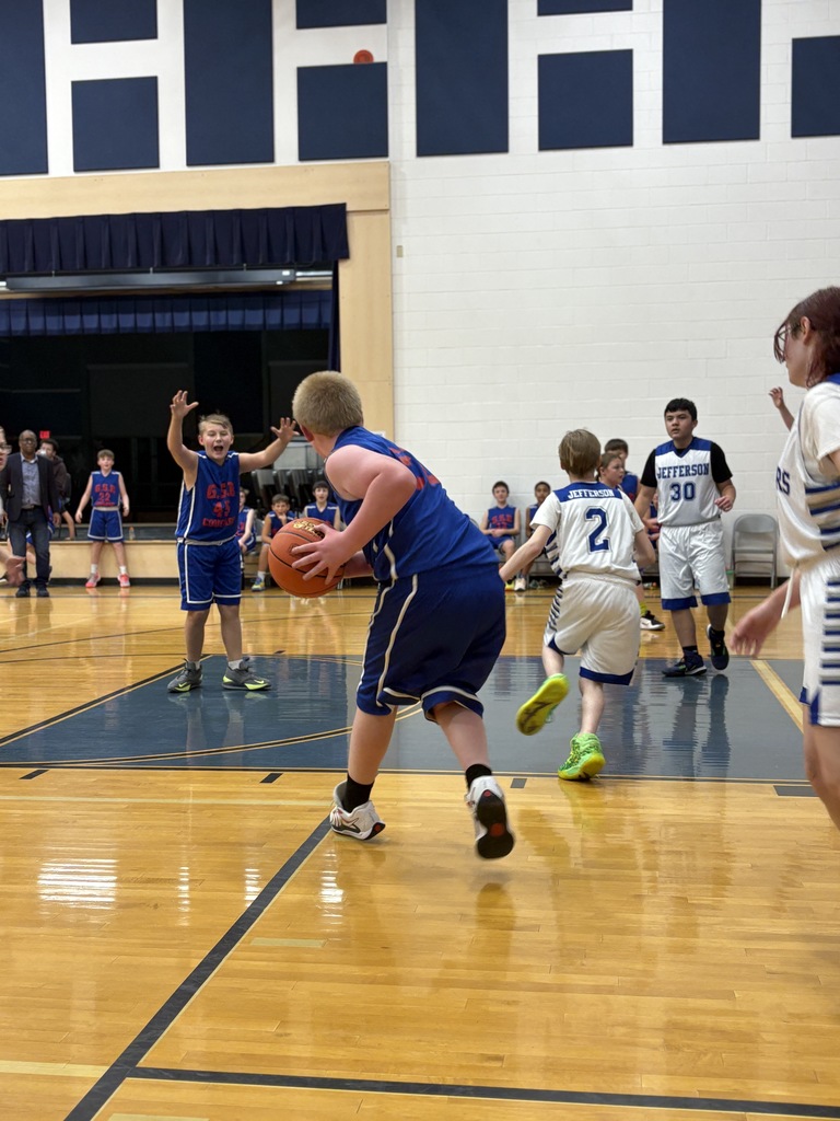 Over the weekend all three of GSB's basketball teams picked up wins!