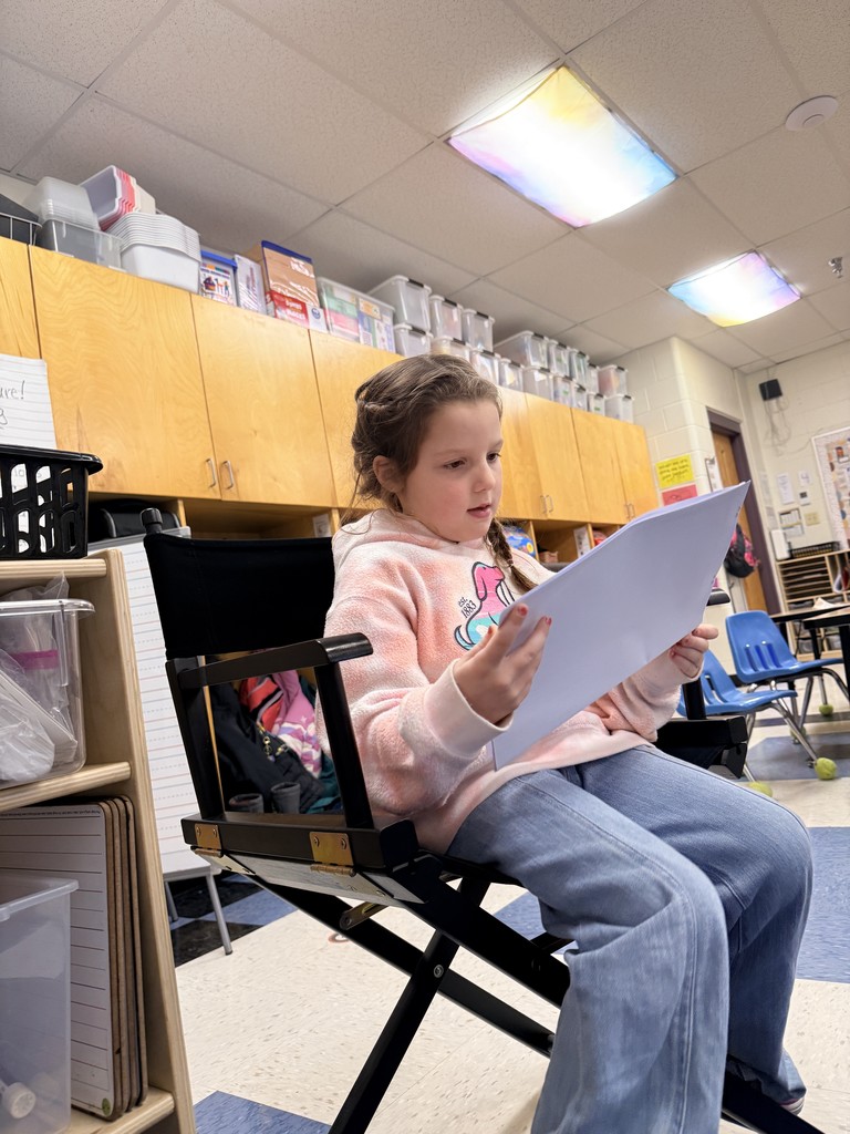 Kindergarteners sharing their pattern books! 