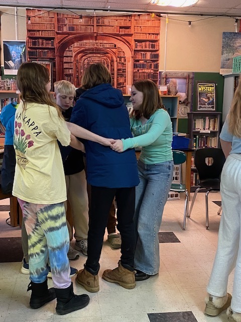 7th grade enjoying Experiential Learning with Hearty Roots!