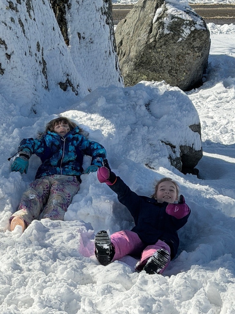 2nd graders enjoy an amazing morning outside at Coastal Rivers Round Top Farm!