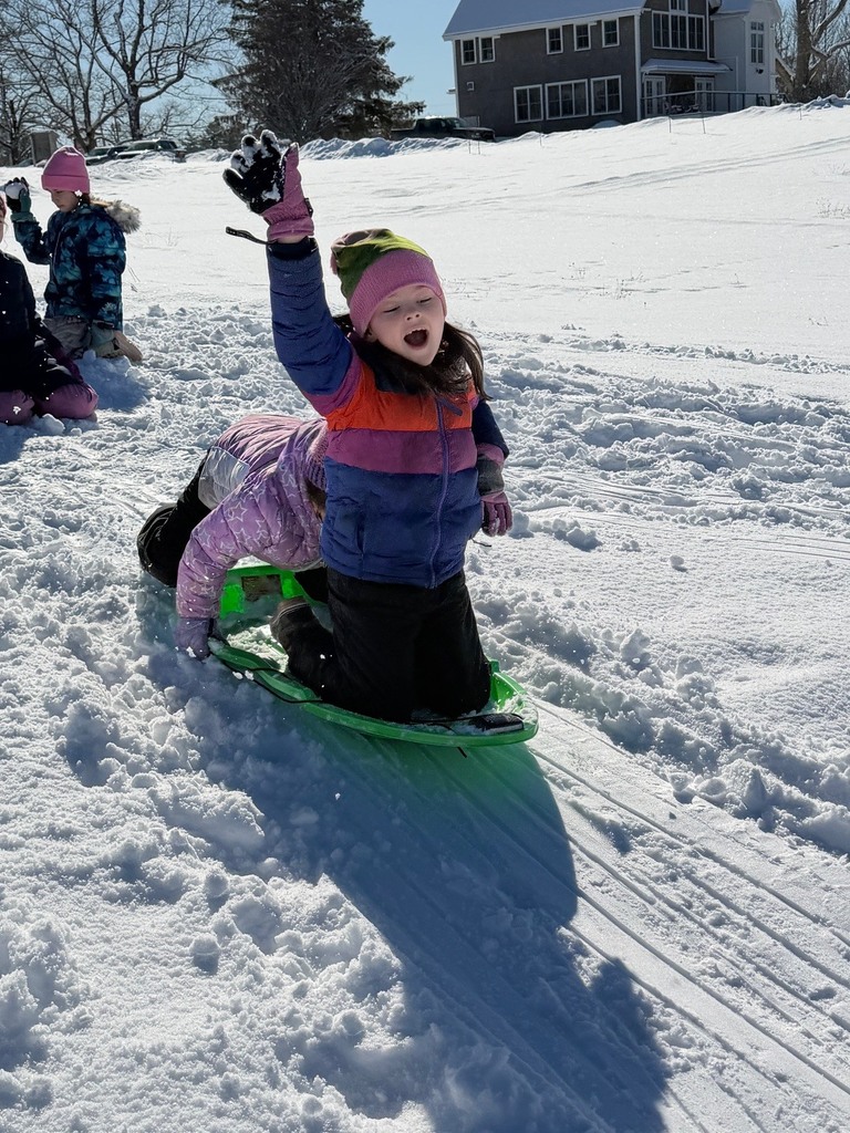 2nd graders enjoy an amazing morning outside at Coastal Rivers Round Top Farm!