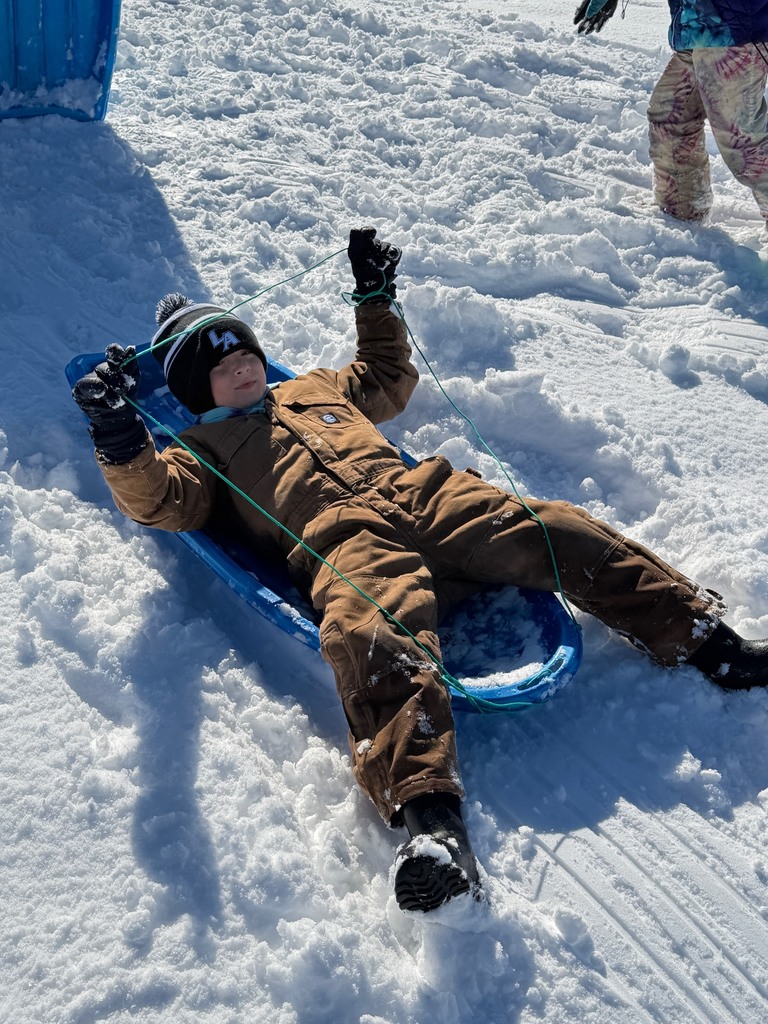 2nd graders enjoy an amazing morning outside at Coastal Rivers Round Top Farm!