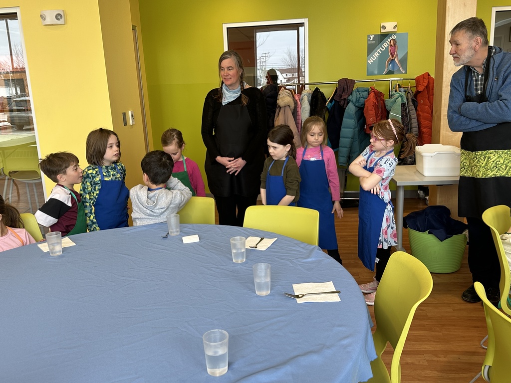 Mrs. Welch’s Class had a great time making and trying new recipes at FARMS Kitchen!