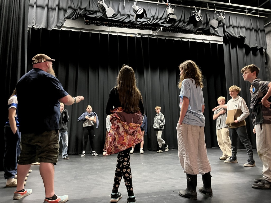 GSB 7th graders went on an art field trip to The Farnsworth, CMCA AND The Strand Improv!
