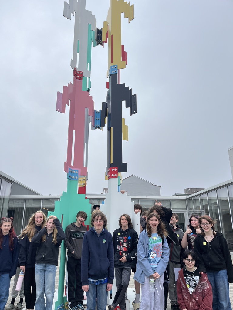 GSB 7th graders went on an art field trip to The Farnsworth, CMCA AND The Strand Improv!