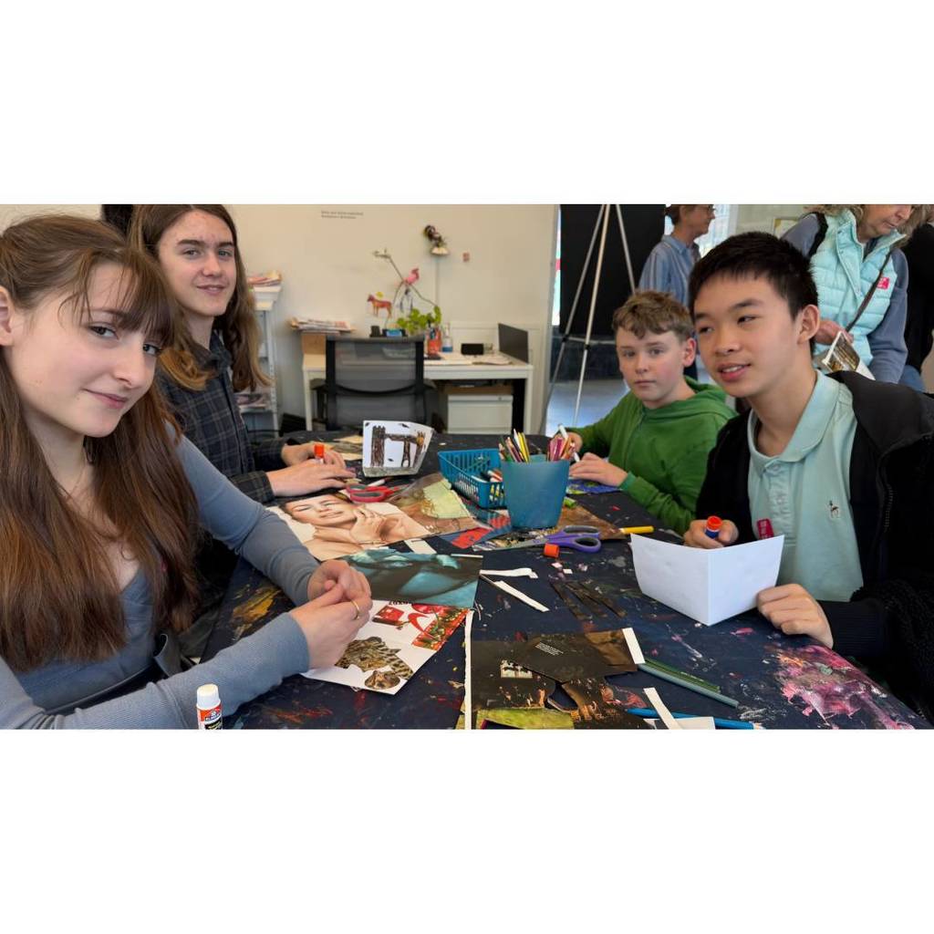 GSB art students on an 8th grade Art Field Trip 