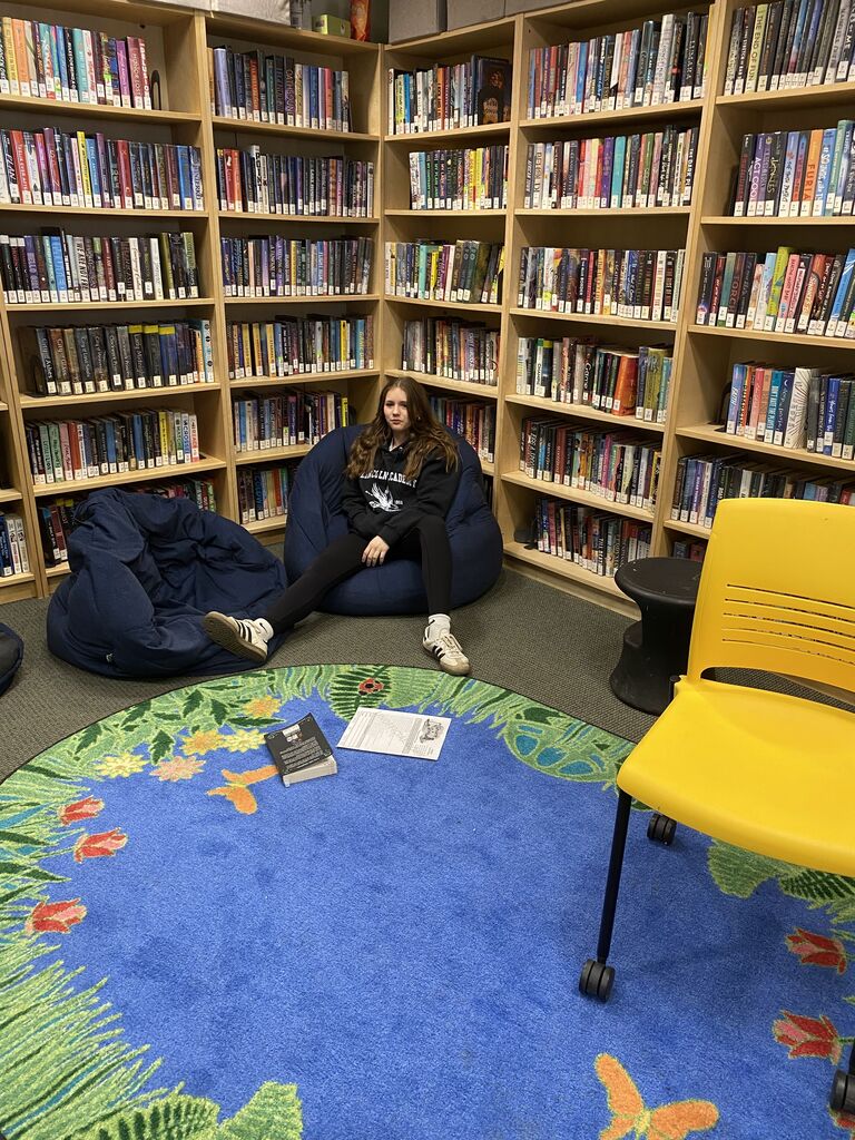 GSB 8th graders' final trip for the year to Skidompha Library!
