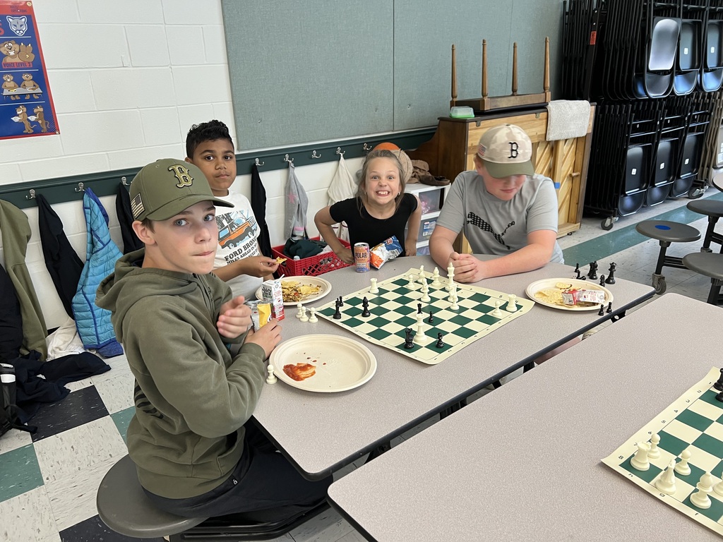 The GSB Chess club's BBQ celebration!