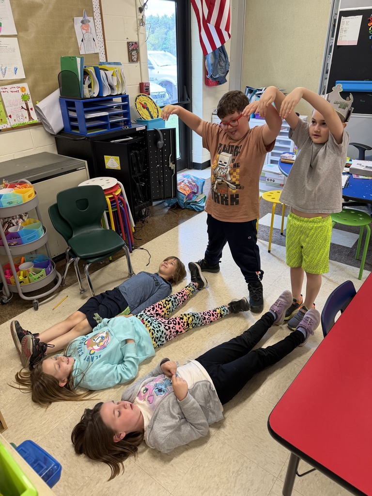 Mrs. Verney’s Class had fun working with Ms. Teralyn from Story Tree Theatre.
