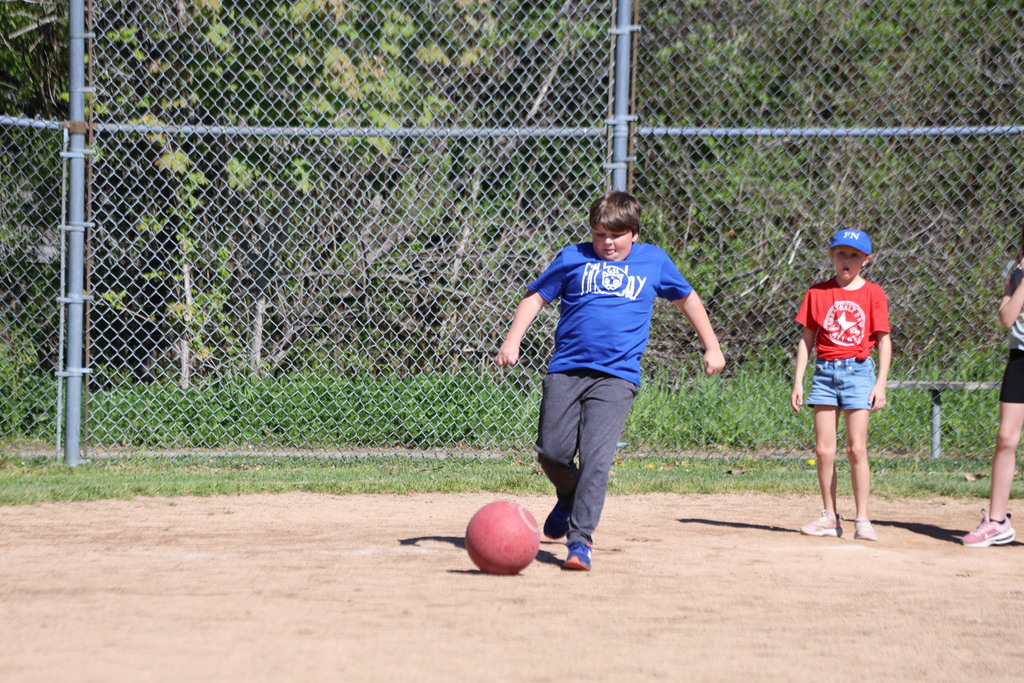 Photos from GSB's Field Day - Part 3!