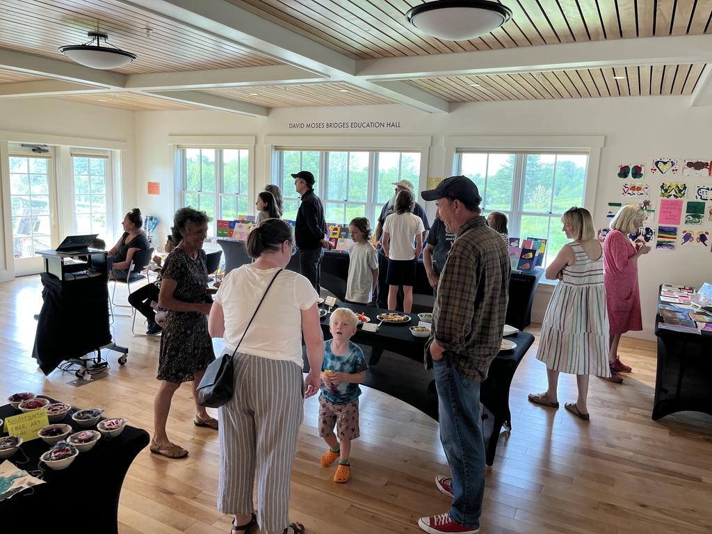 Here are images from the GSB art exhibition family opening event!