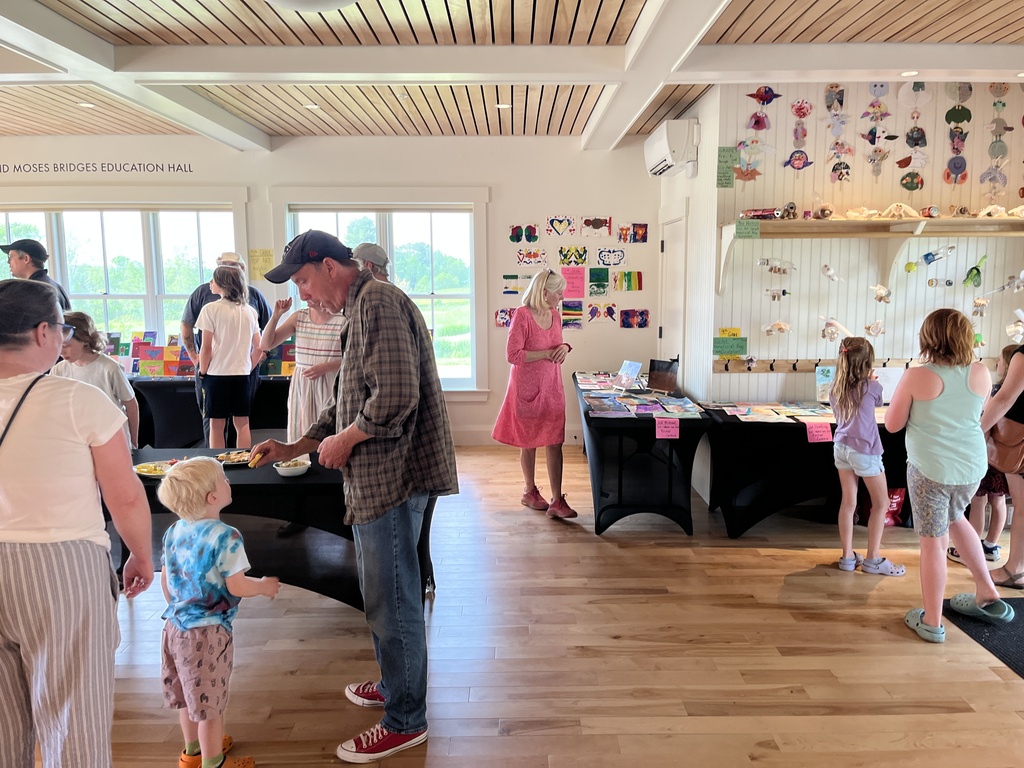 Here are images from the GSB art exhibition family opening event!