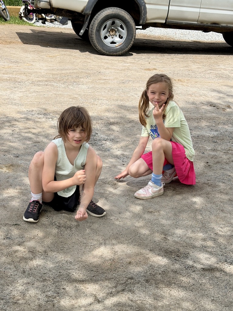 2nd Graders go to the Milkhouse Farm!