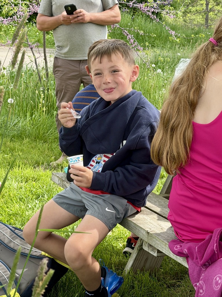 2nd Graders go to the Milkhouse Farm!