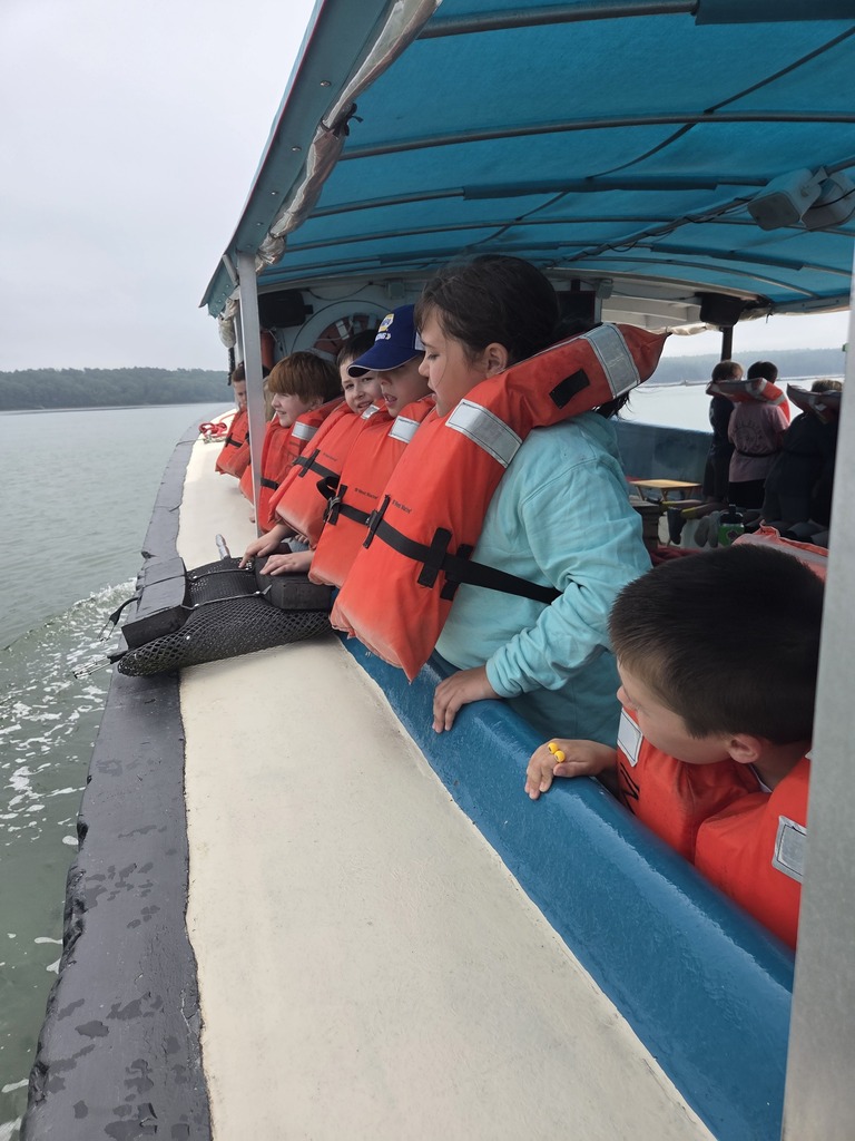 Our third graders concluded our marine studies with a trip down the Damariscotta River. Students even took over the microphone to share information with their classmates. What an amazing experience.