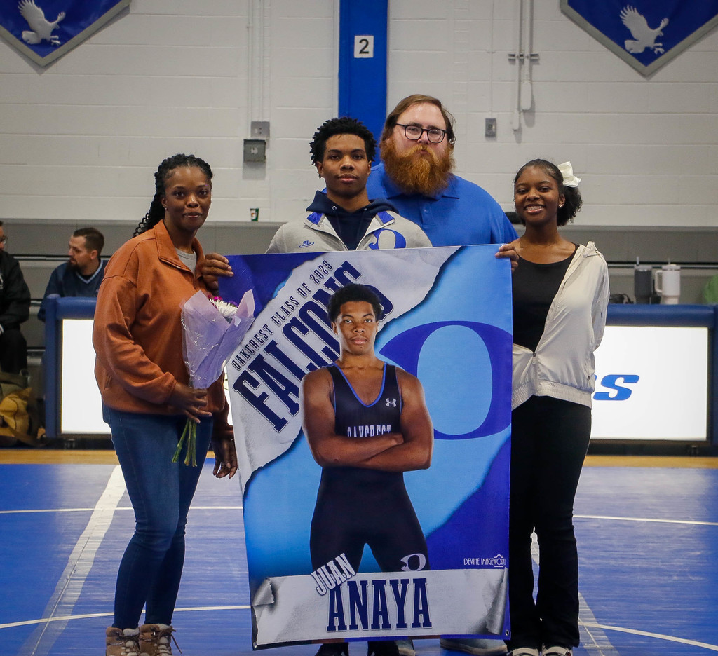Congrats to the wrestling team for bringing home some big victories this week on Senior Night! Before the match, senior wrestlers and managers were honored, joined by family and coaches on the mat for a photo op and banner presentation. Photos: Stepehen Lee
