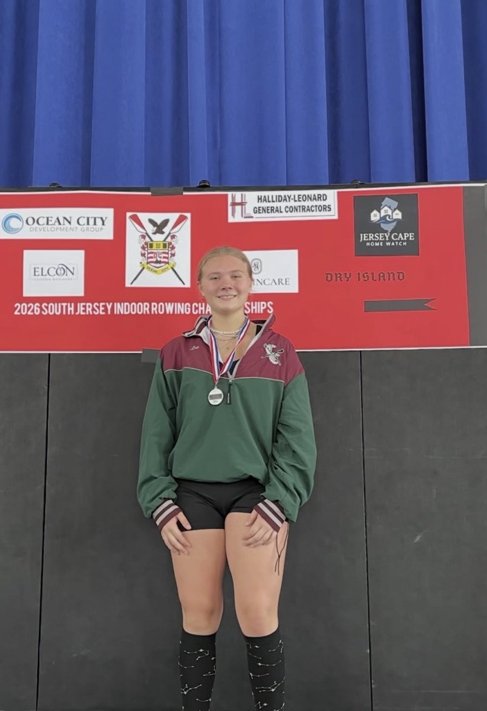 Audrey Lee  with her silver medal from the Women's U17