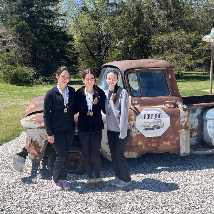 girls golf team at Pomona 