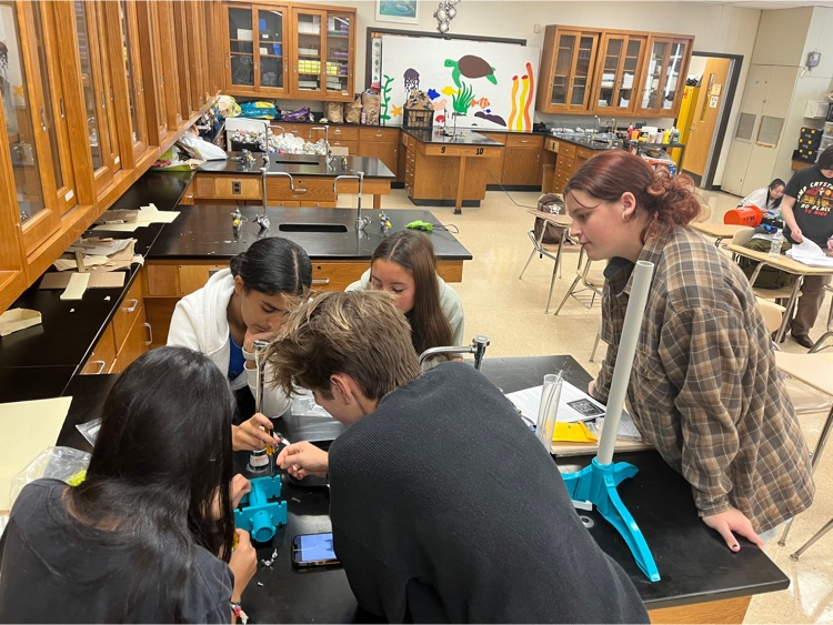 APES students built a wind turbine for the 2023 Junior Senior Design Challenge competition. We will be traveling to TCNJ on Wednesday 11/15 to compete... please wish them luck!