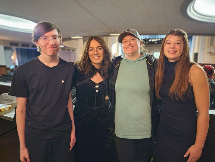 Miles Porter, Evee Porter, Mrs.Bates, Callie Knoernschild